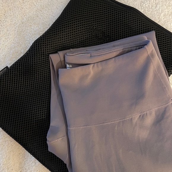 NWOT Fanka - Beyond Nude Gray - Large - Picture 5 of 5